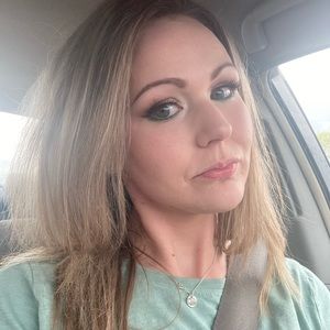 Meet your Posher, Kelcie